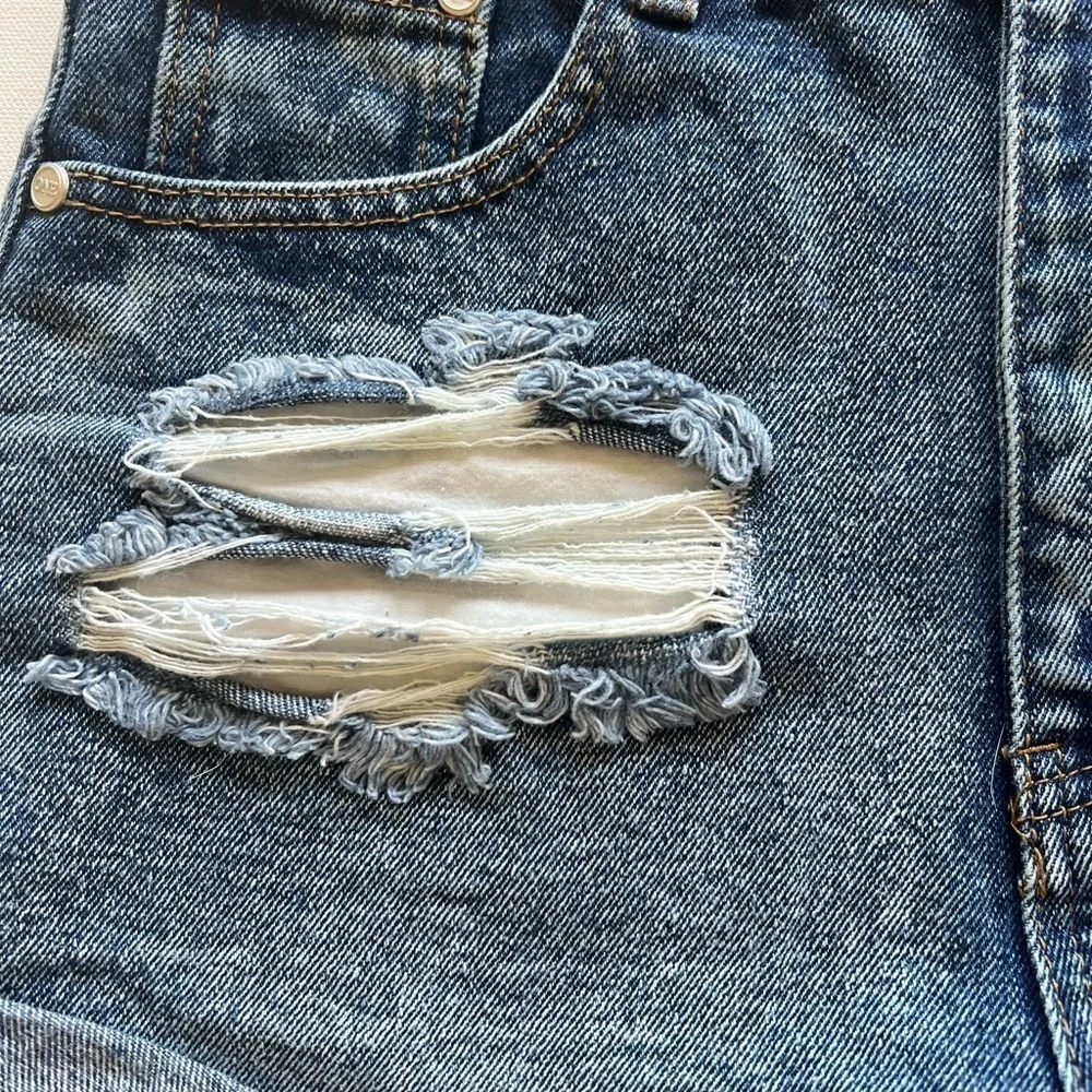 One Teaspoon x Free‎ People Women's 26 Jean Shorts Outlaws Distressed High Rise